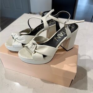 Deltan White Women's Heeled Sandals size 6